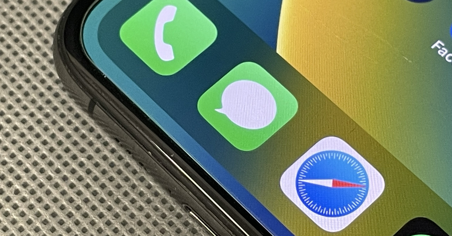 رسائل-رسائل-imessage-iphone-ios- نسخة الفيسبوك الإخبارية iphone