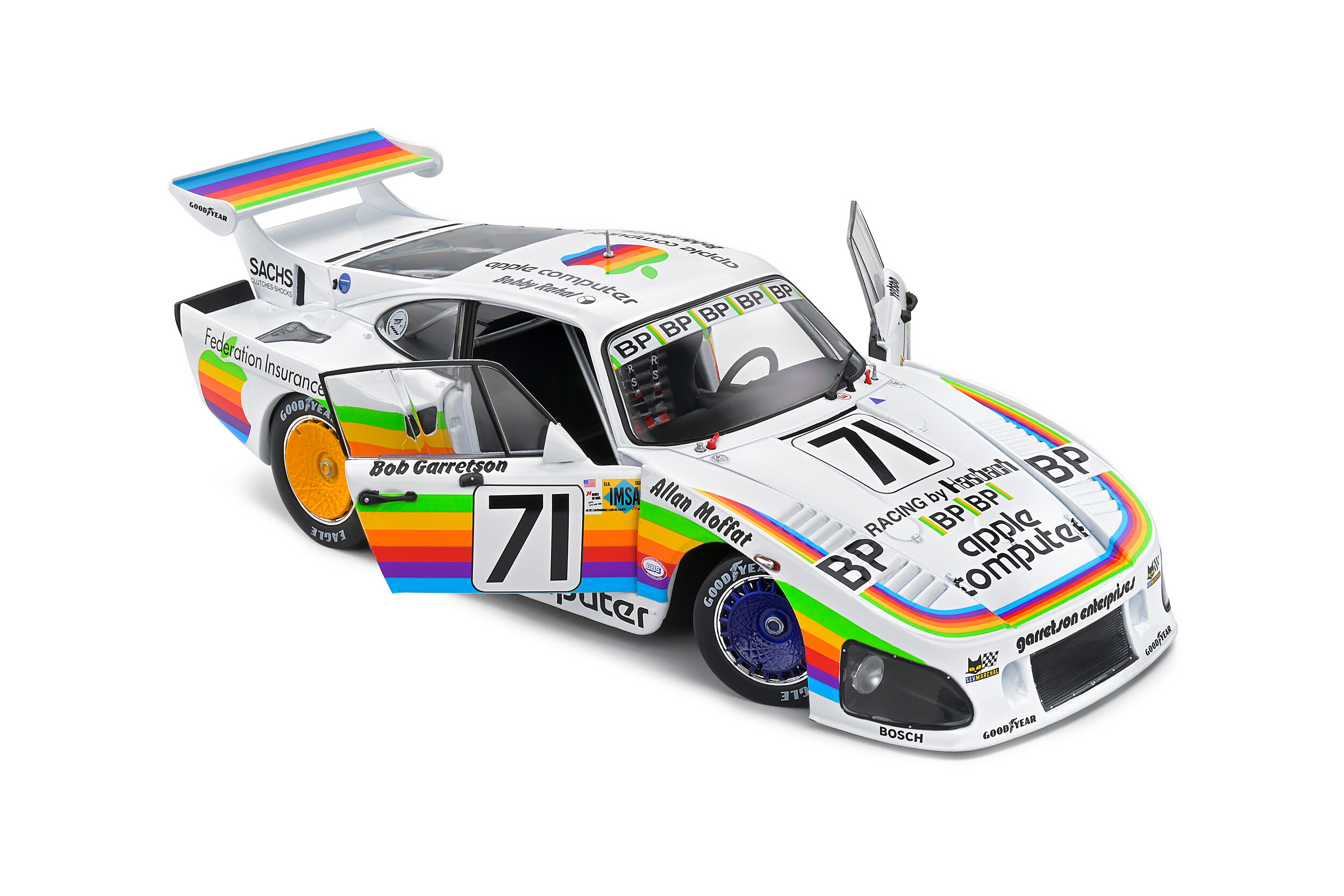 Solido は伝説的なポルシェ 935 K3 1:18 モデルのカラー販売を