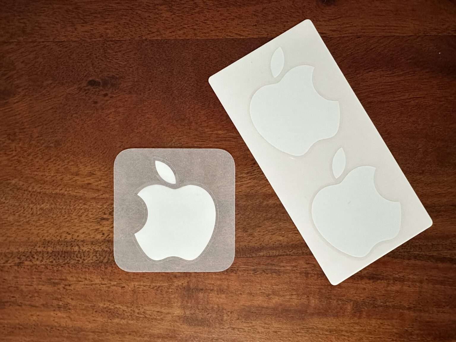 アップル製品ではありません 世界に一台のアップルシール付きの