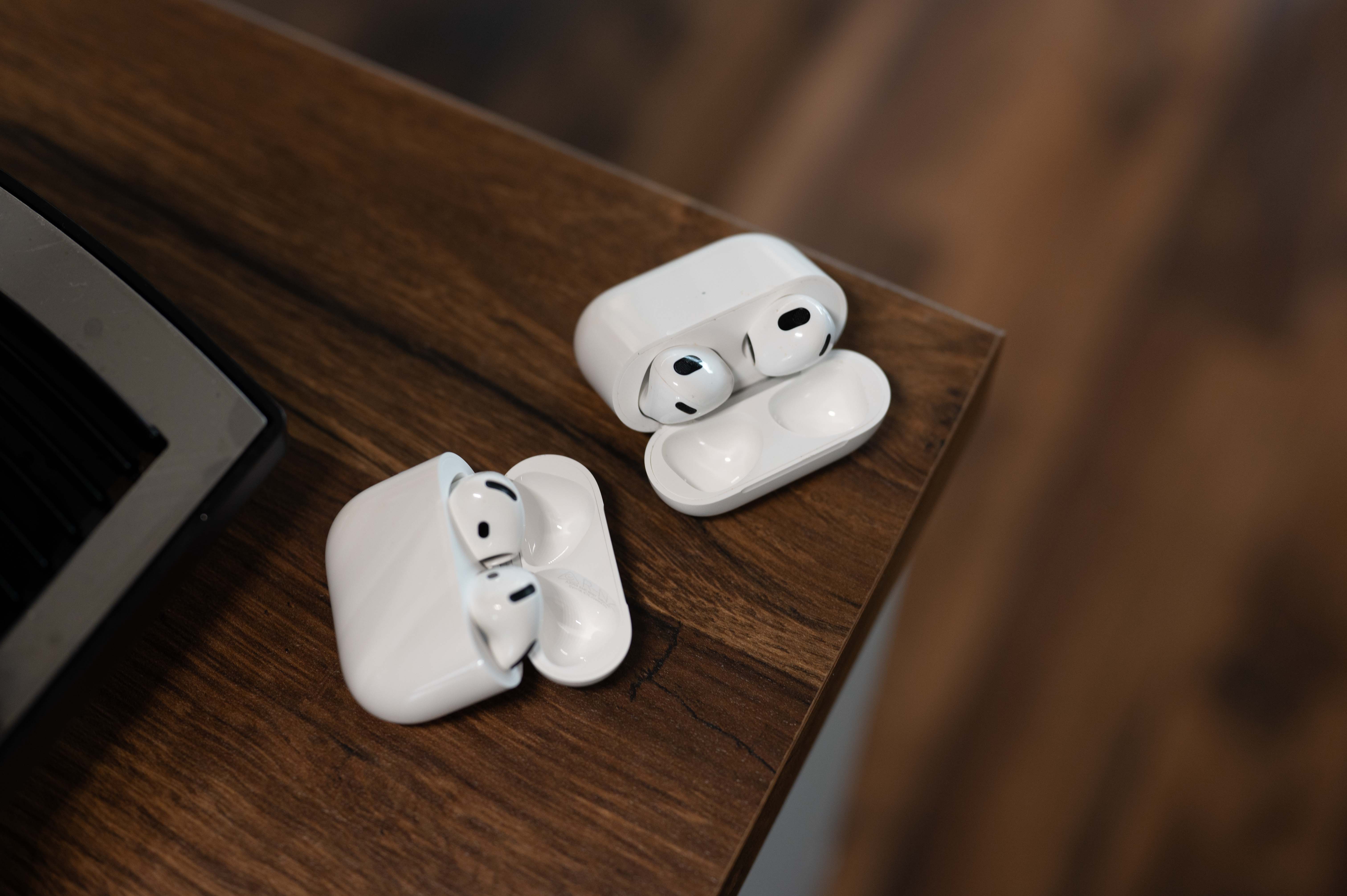 AirPods 3 مقابل AirPods 4 LsA 6 AirPods 3 مقابل AirPods 4 LsA 6