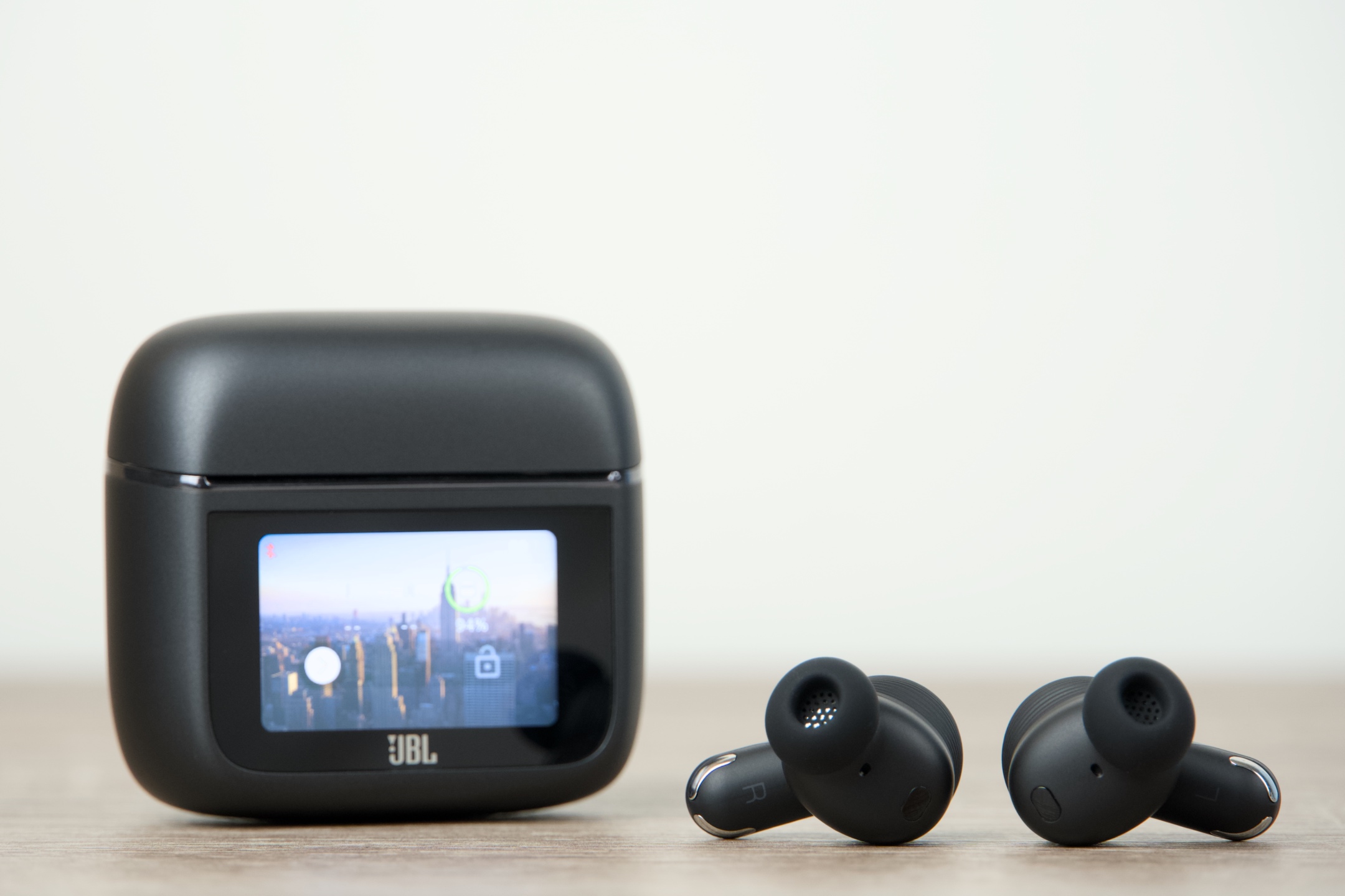 JBL 『新品』JBL TOUR PRO 3 [ブラック] : ノア商社Yahoo!店